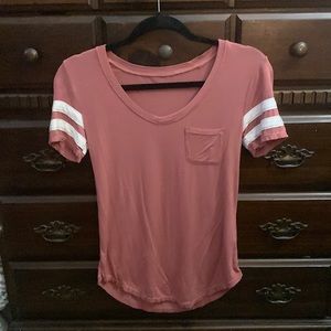 No Boundaries T-shirt, size small